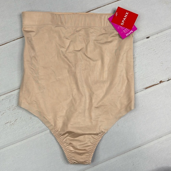 NWT - SPANXshape Suit Your Fancy High-Waisted Thong - Size Medium - Picture 2 of 8